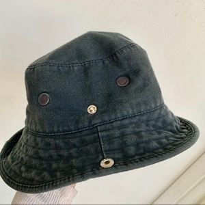 Black Bucket Hat